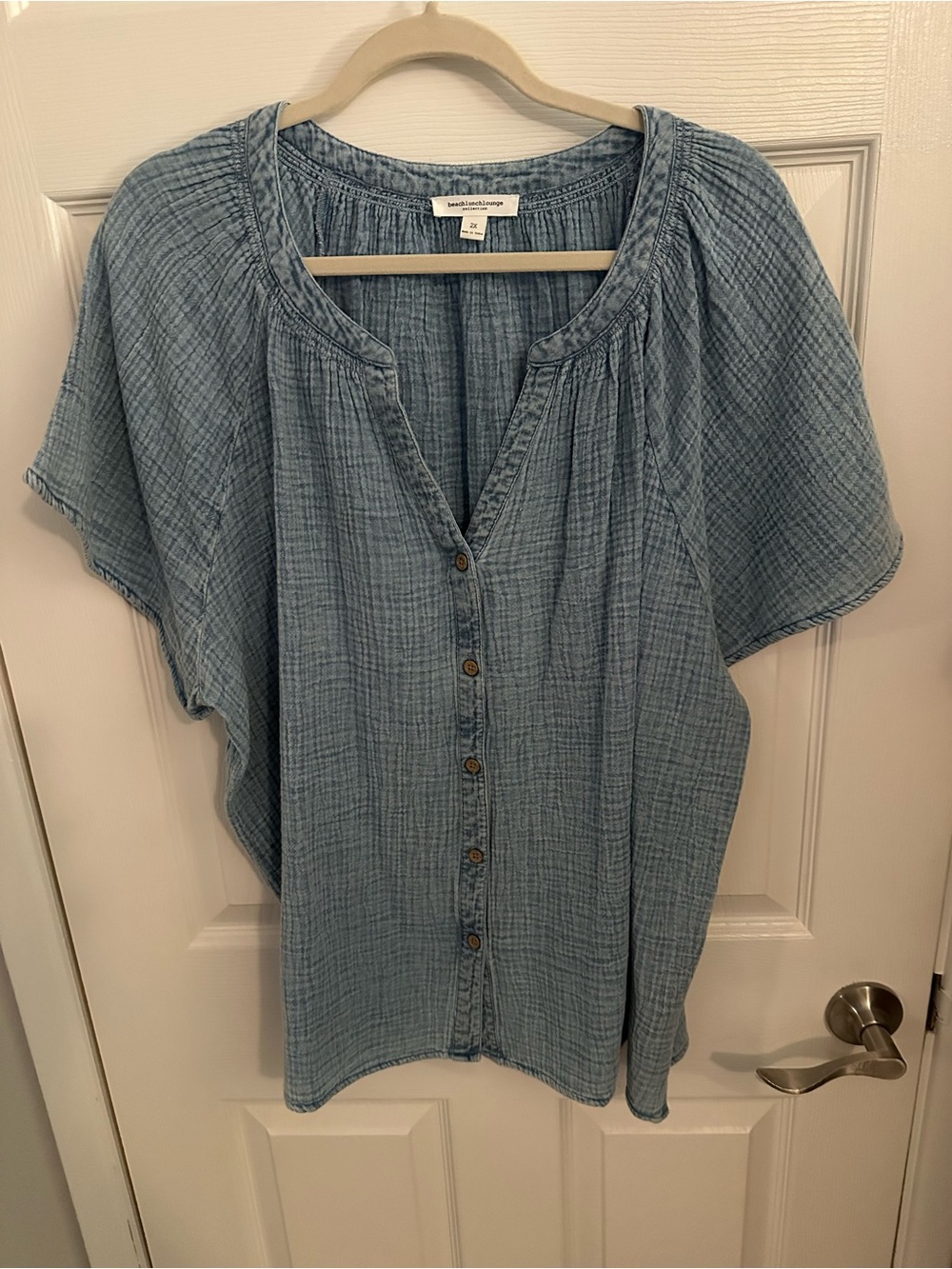 beachlunchlounge Light Blue Button-Front Gauze Shirt